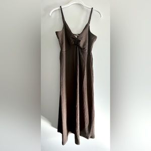 Women’s H&M small brown textured knot dress.